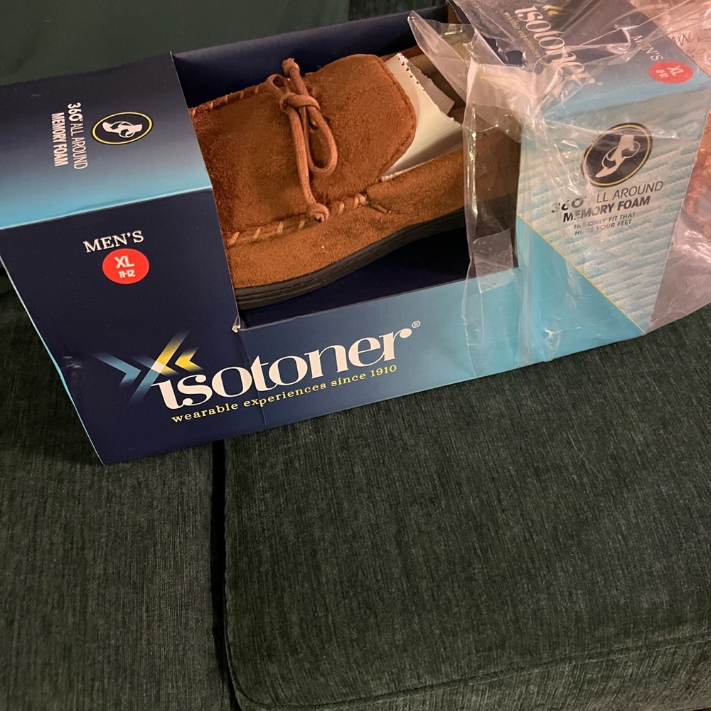 Isotoner Men's Tan Memory Foam Loafers